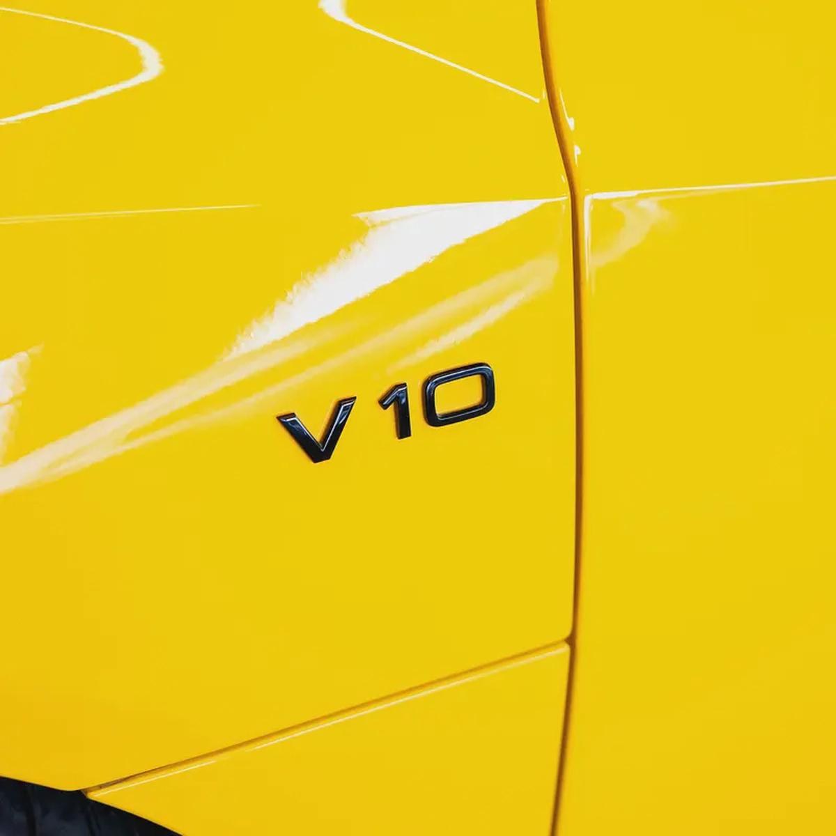 AED 12,457 pm • 0% Downpayment • Audi R8 • Agency Warranty And Service Contract-6-6