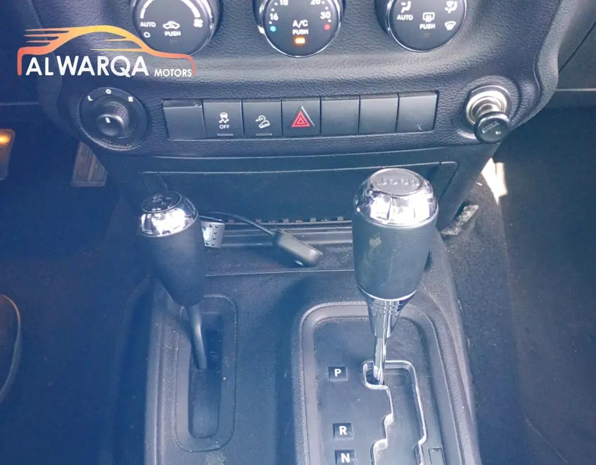 Jeep Wrangler Rubicon-14-14