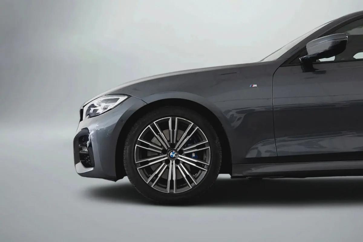 2,187 AED / 60 months | 0% DP | 2019 BMW 330i / Full Service History-5-5
