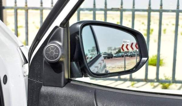 Toyota Hilux TOYOTA HILUX DC 2.7L 4X4 PETROL W/REAR CAMERA A/T MY24 2.7L Petrol 2025