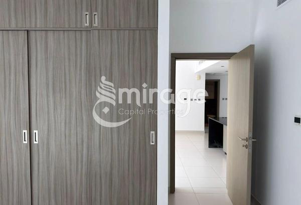 2BR w Balcony | Sea View | Great Location