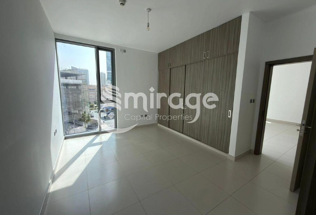 2BR w Balcony | Sea View | Great Location-26-26
