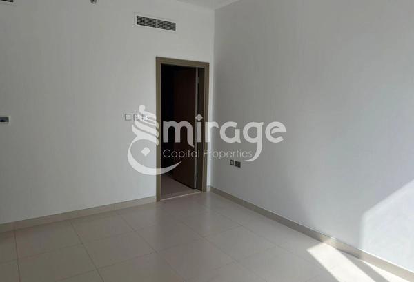 2BR w Balcony | Sea View | Great Location