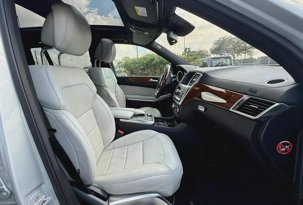 2014 Mercedes GL500 4Matic | G.C.C Spec