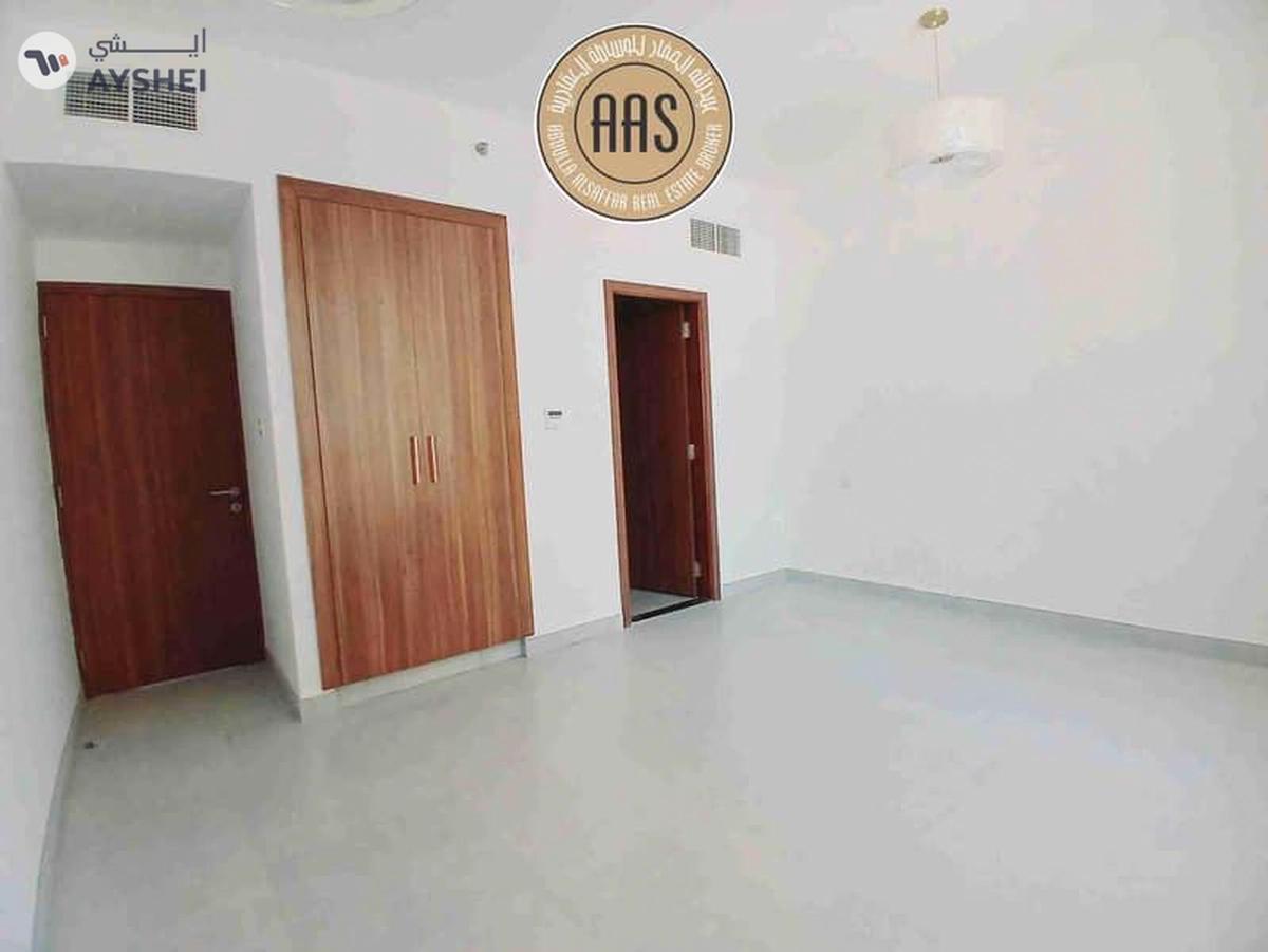 Boulevard Facing 2BR Brand New!! All Amenities-4-4