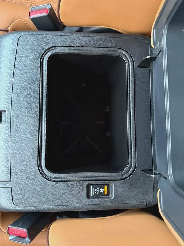 Nissan Patrol Le Titanium GCC