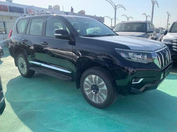Toyota Prado 2023 new TOYOTA PRADO 2700CC VXR FULL OPTION PETROL AUTOMATIC ZERO KM