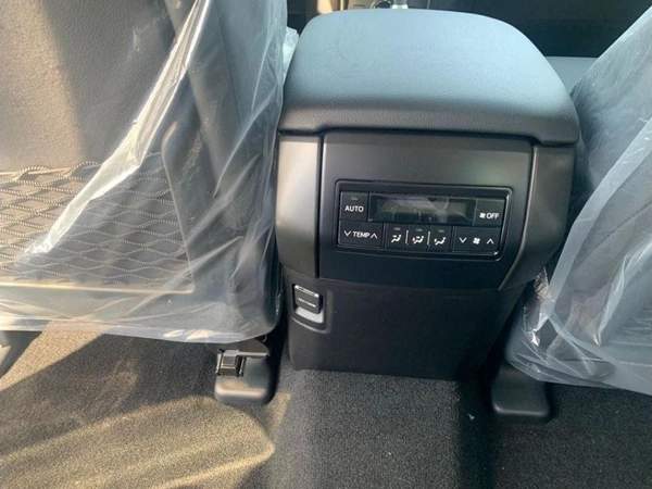 Toyota Prado 2023 new TOYOTA PRADO 2700CC VXR FULL OPTION PETROL AUTOMATIC ZERO KM