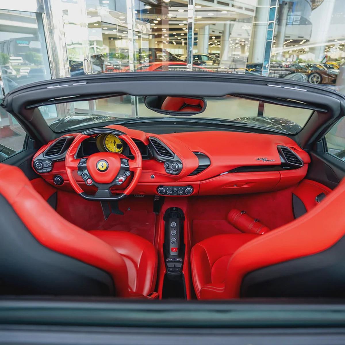 2018 FERRARI 488 SPIDER GCC DONE ONLY 26,000KM( FULL SERVICE HISTORY)-16-16