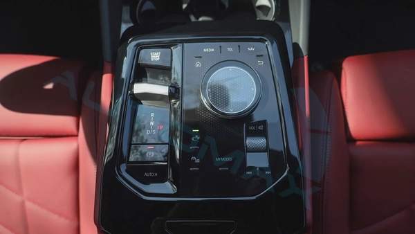 ( Only For Export ) 2026 BMW 5-Series 530i M 2.0T RWD BRAND NEW