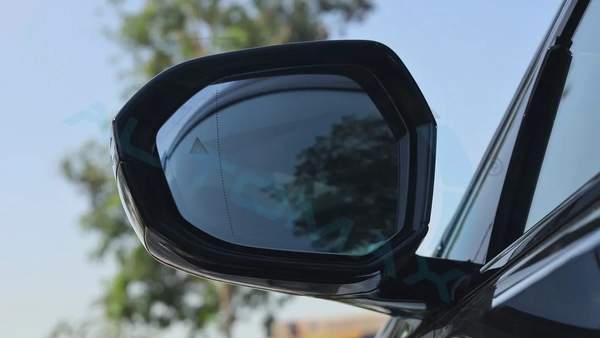 ( Only For Export ) 2026 BMW 5-Series 530i M 2.0T RWD BRAND NEW