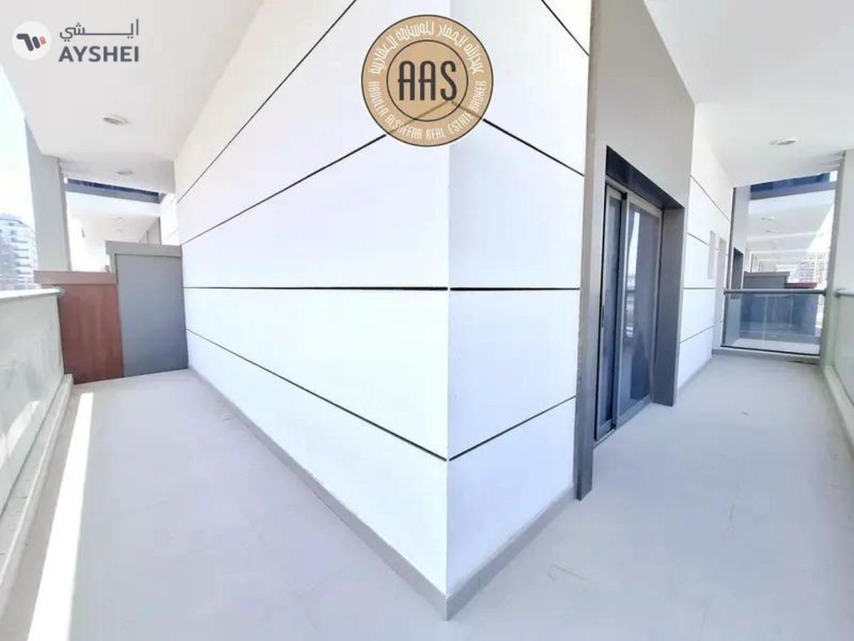 Huge size - 2bhk one Month free | Maid Room- 6 cheques payments-8-8