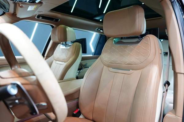 Land Rover Range Rover Vogue SV LWB 2023
