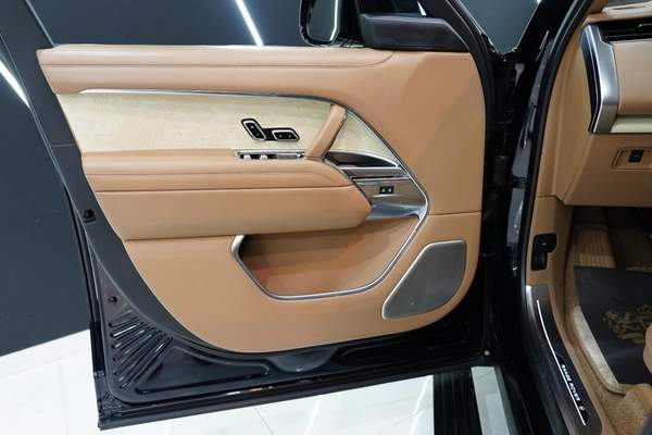 Land Rover Range Rover Vogue SV LWB 2023