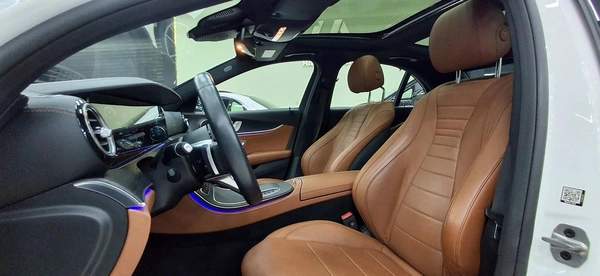 2023 MB E300 AMG KIT // LOW MILAGE //