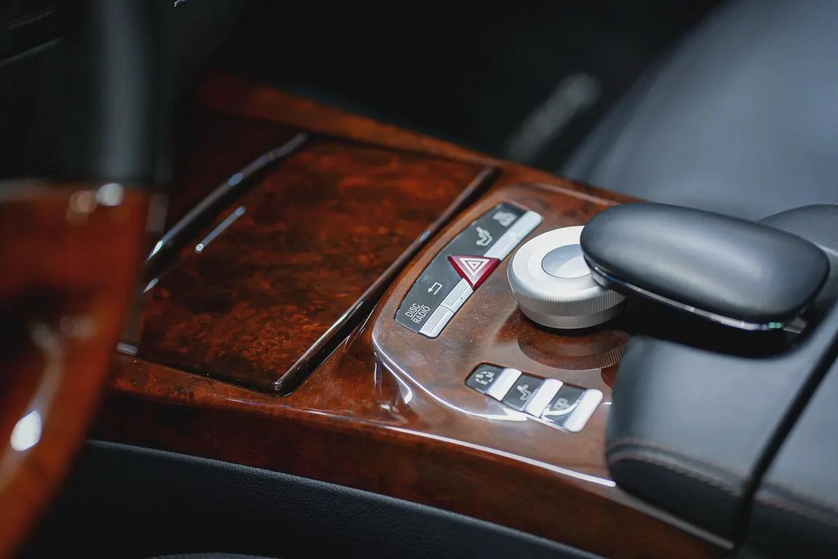 AED 1302 | MERCEDES S500 AMG 2012 | PRISTINE CONDITION | LOW KMS | HI SPECS | 1 YEAR WARRANTY-11-11