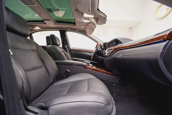 AED 1302 | MERCEDES S500 AMG 2012 | PRISTINE CONDITION | LOW KMS | HI SPECS | 1 YEAR WARRANTY