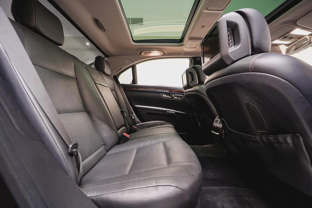 AED 1302 | MERCEDES S500 AMG 2012 | PRISTINE CONDITION | LOW KMS | HI SPECS | 1 YEAR WARRANTY-18-18