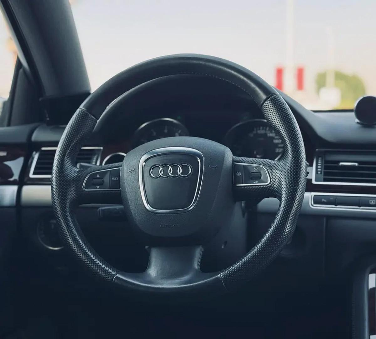 AUDI A8L - 4.2 LTR l 2009 l 98,000KM l CLEAN TITLE l JAPAN IMPORT-16-16