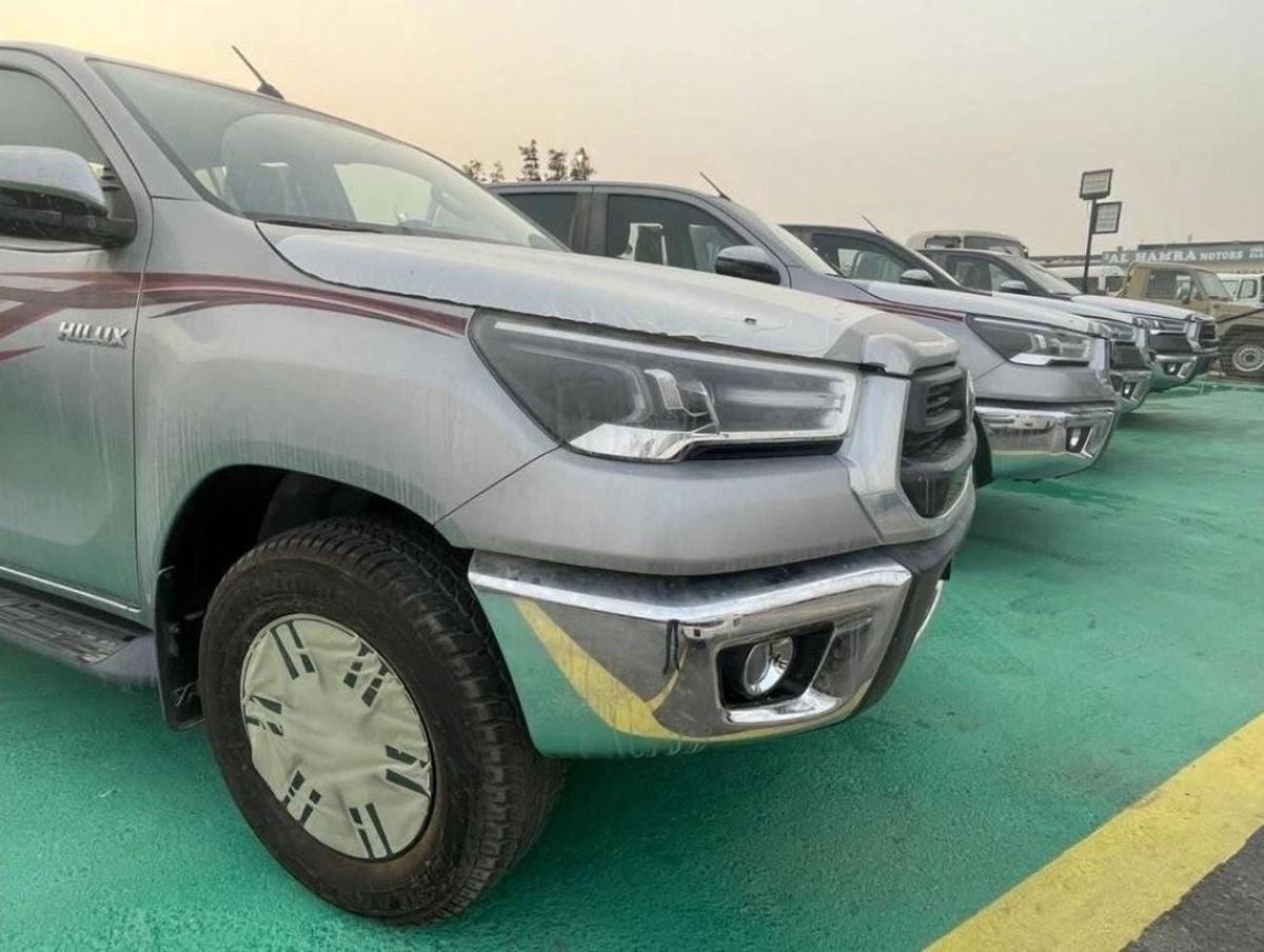 Toyota Hilux GLX 2.7L Double Cab Utility 4WD A/T GLX Double Cab Utility 4WD A/T GLX Double Cab Utility 4WD M/T 20-6-6
