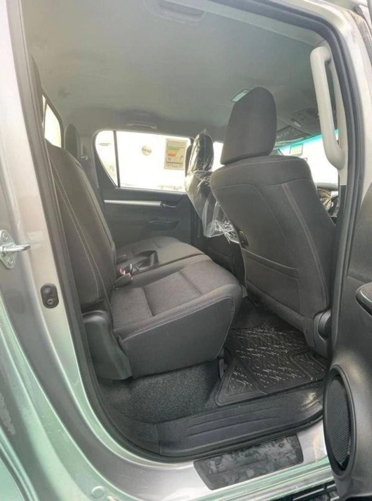 Toyota Hilux GLX 2.7L Double Cab Utility 4WD A/T GLX Double Cab Utility 4WD A/T GLX Double Cab Utility 4WD M/T 20-8-8