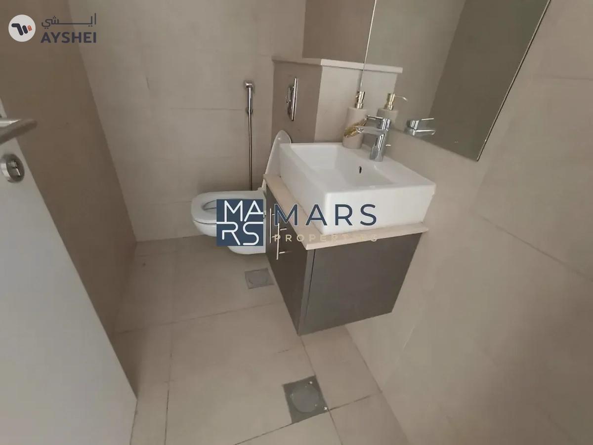 Luxurious 3 bedroom villa available for rent in nasma residence-10-10