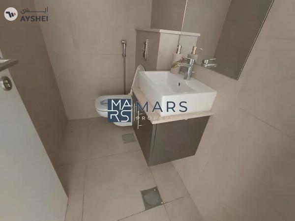 Luxurious 3 bedroom villa available for rent in nasma residence