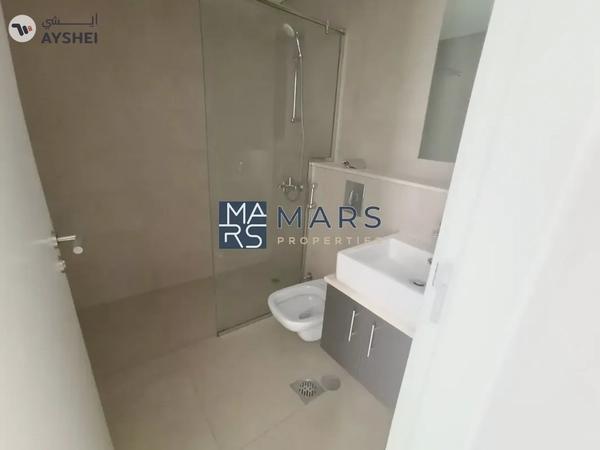 Luxurious 3 bedroom villa available for rent in nasma residence
