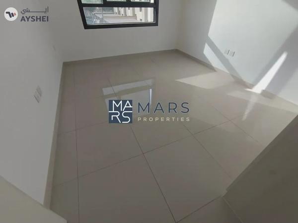 Luxurious 3 bedroom villa available for rent in nasma residence