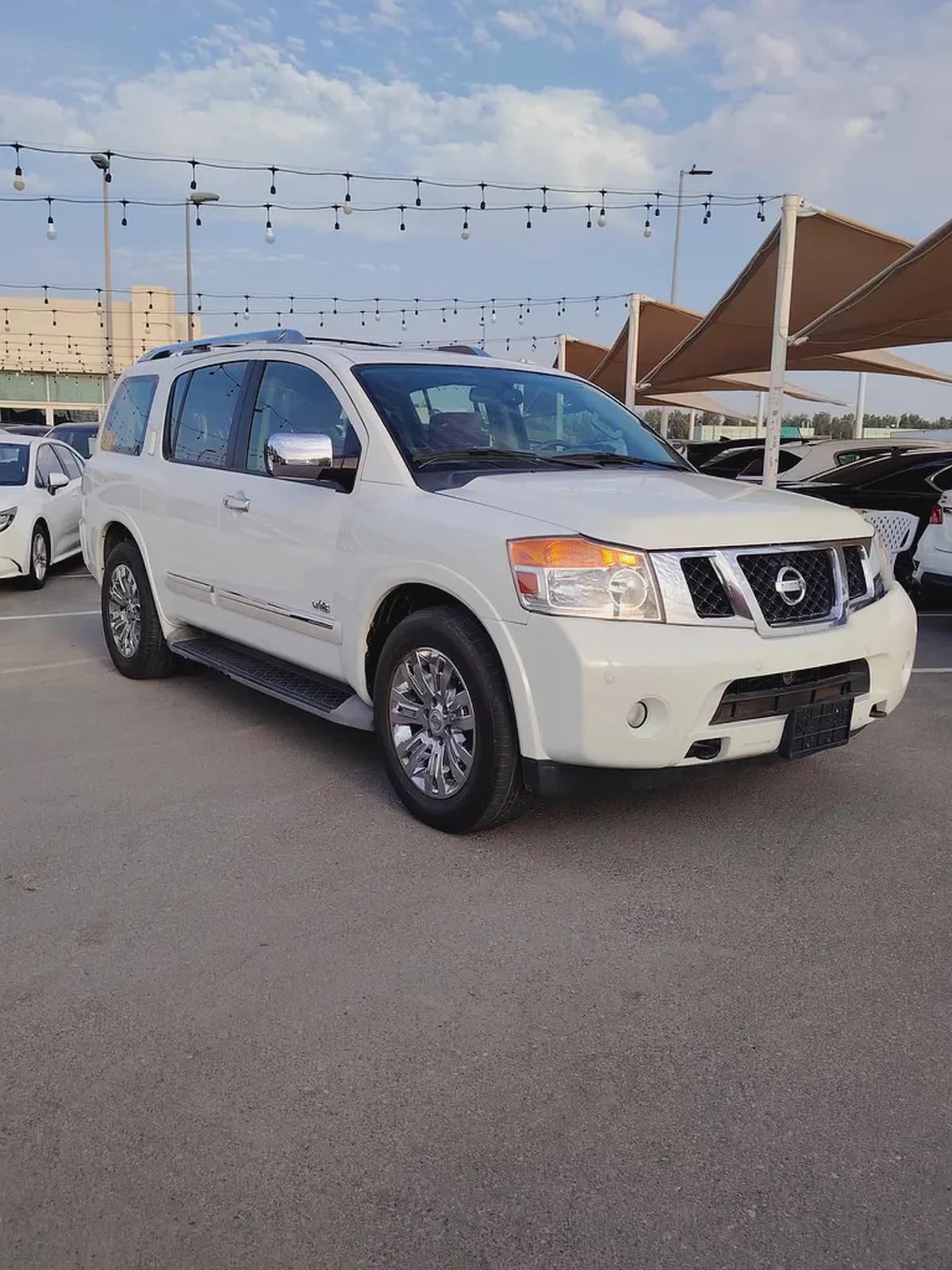 Nissan Armada LE 2015, GCC Specs - Well Maintained!-0-0