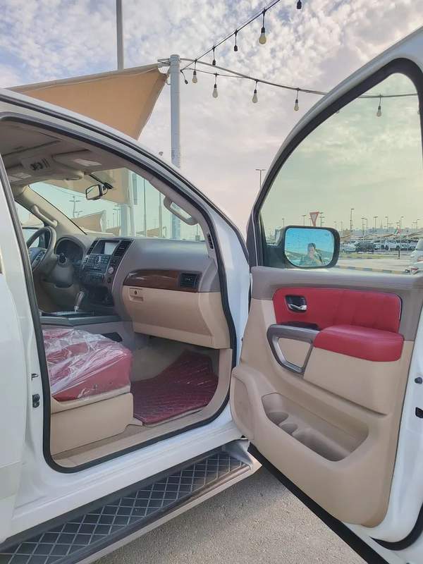 Nissan Armada LE 2015, GCC Specs - Well Maintained!