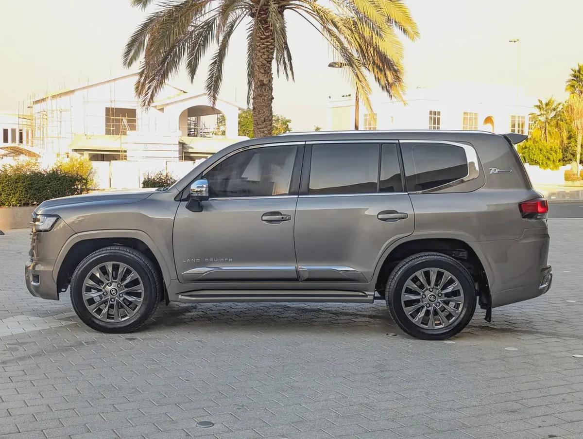 TOYOTA LAND CRUISER 2013 FACELIFTED 2025 WITH INTERIOR AND EXTERIOR GCC V6 4.0L-16-16