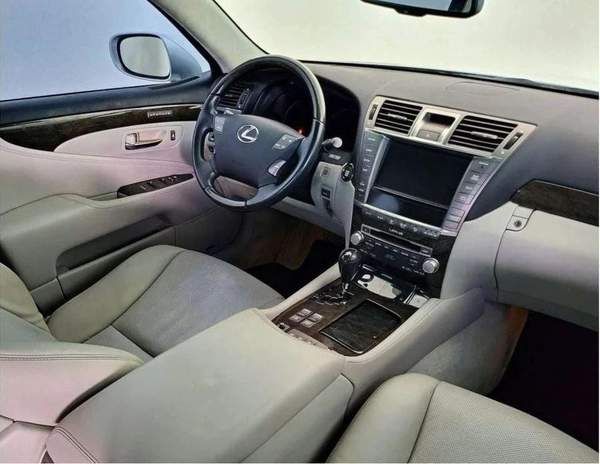 Lexus LS460 4.6L - 8CYL - EXCELLENT CONDITION NO ACCIDENT AMERICAN SPECS CLEAN TITLE