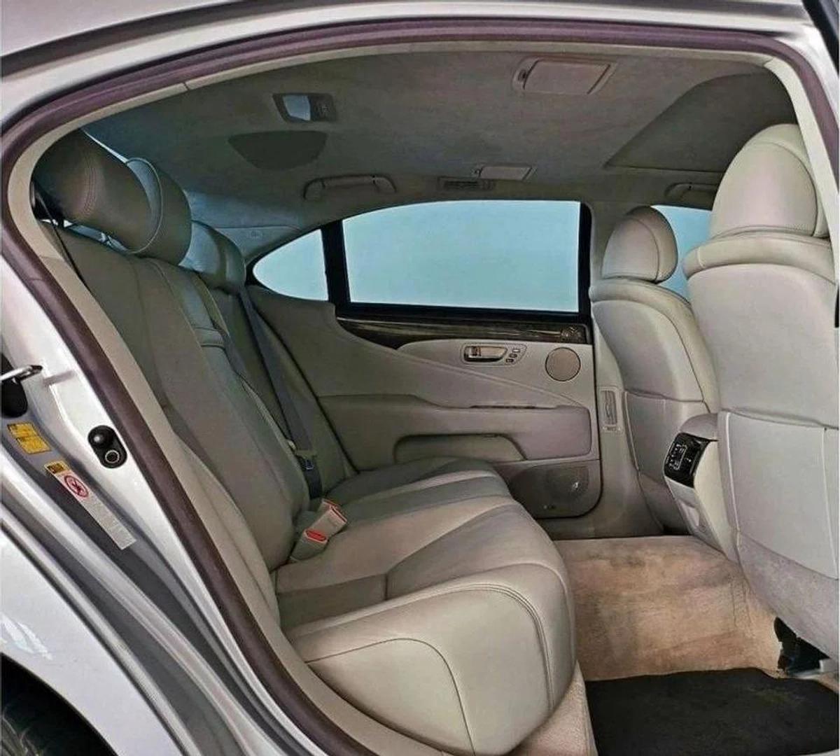 Lexus LS460 4.6L - 8CYL - EXCELLENT CONDITION NO ACCIDENT AMERICAN SPECS CLEAN TITLE-5-5