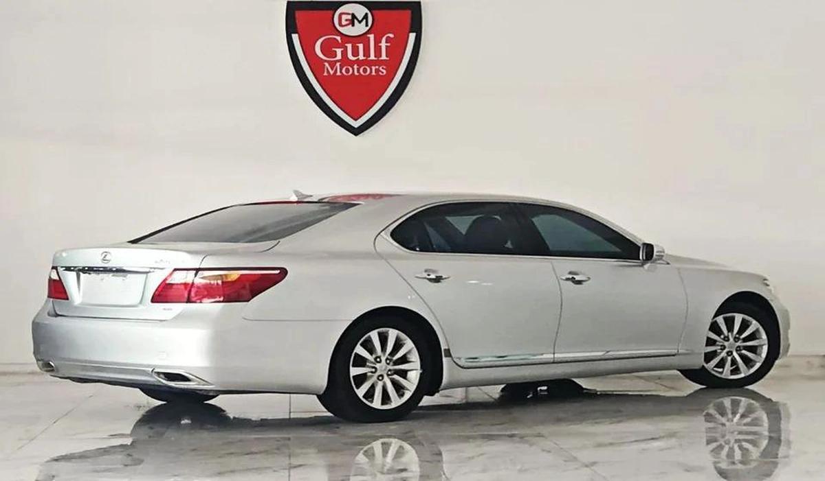 Lexus LS460 4.6L - 8CYL - EXCELLENT CONDITION NO ACCIDENT AMERICAN SPECS CLEAN TITLE-2-2