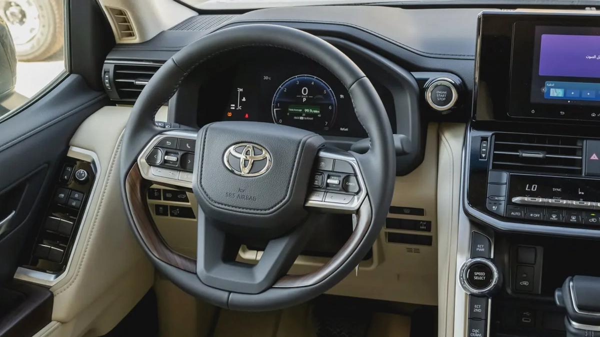 LC300 GXR 4.0L GCC Specs Brand New for Export-11-11