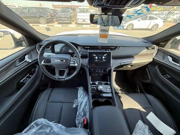 Jeep Grand Cherokee EXPORT PRICE - Grand Cherokee Overland 3.6L