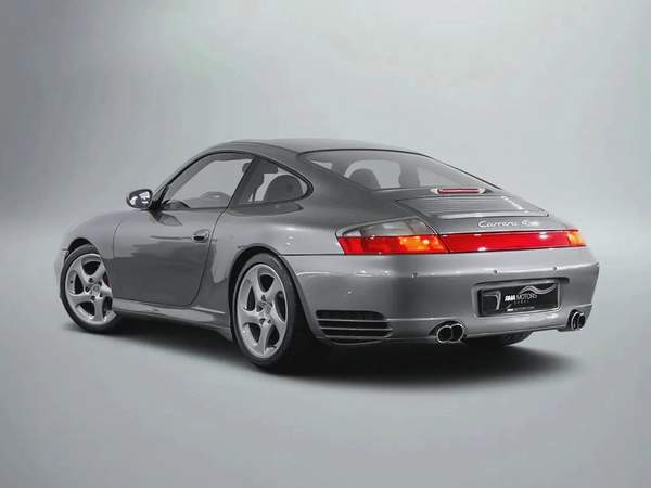 CASH ONLY: 199,000 AED | 2003 Porsche Carrera 996 4s / Manual