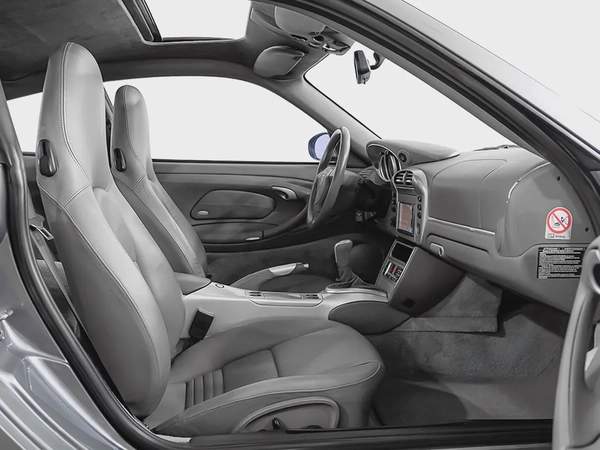 CASH ONLY: 199,000 AED | 2003 Porsche Carrera 996 4s / Manual