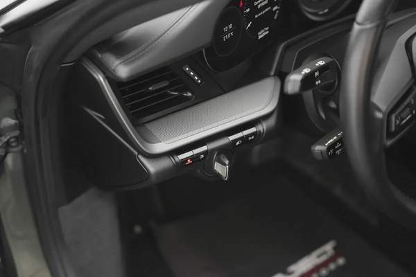 2021 PORSCHE 911 CARRERA 4 WITH WARRANTY | 02330