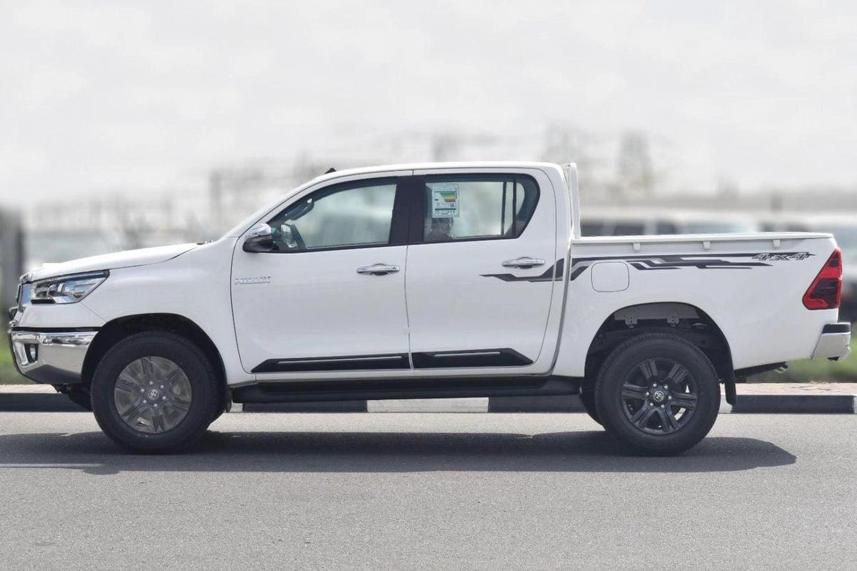 Toyota Hilux 2.7 Automatic Full Option 2025-2-2