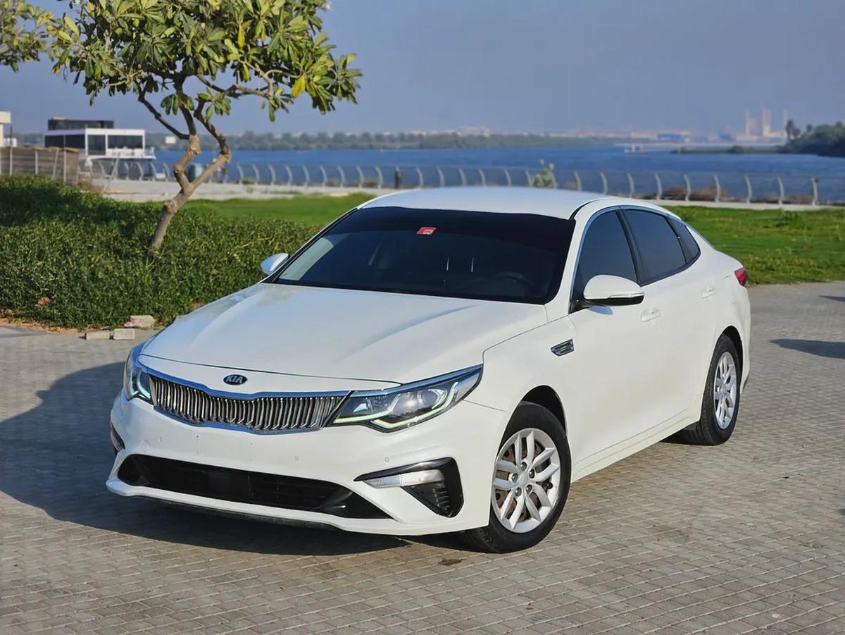 Kia Optima 2020 GCC Premium Condition Car With Low KM MID Option With Padel Shifters-4-4