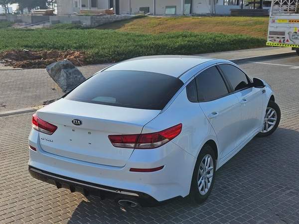 Kia Optima 2020 GCC Premium Condition Car With Low KM MID Option With Padel Shifters