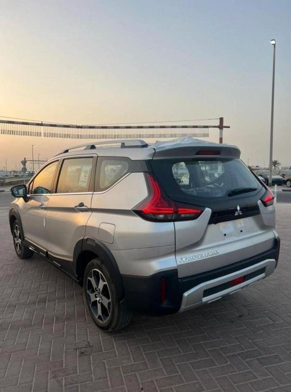Mitsubishi Xpander XPANDER CROSSE-6-6