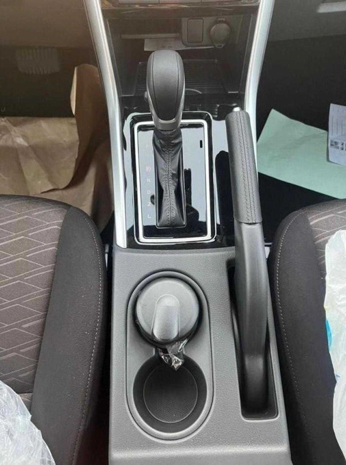 Mitsubishi Xpander XPANDER CROSSE-11-11