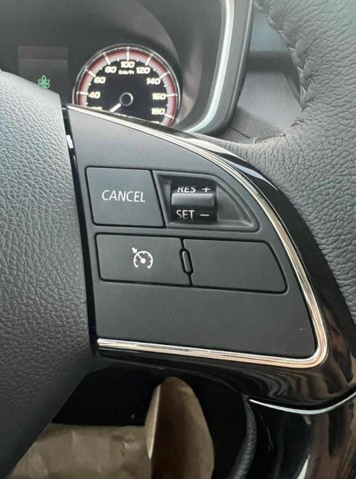 Mitsubishi Xpander XPANDER CROSSE-12-12