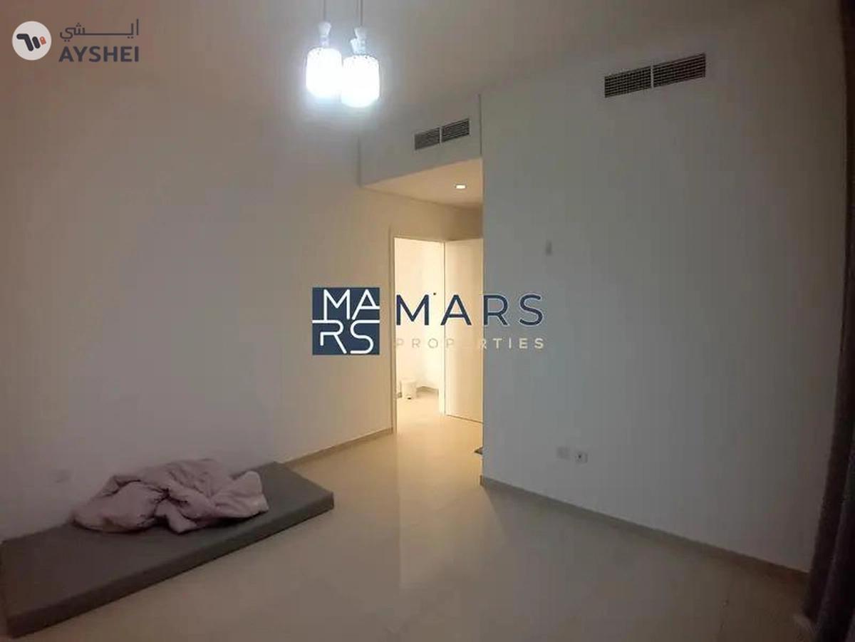 Corner 2bhk | Luxury Community | Prime location-18-18