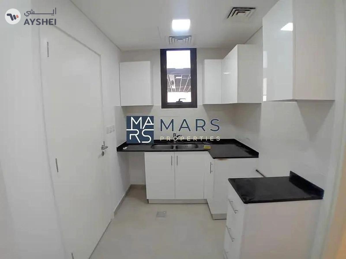 Corner 2bhk | Luxury Community | Prime location-2-2