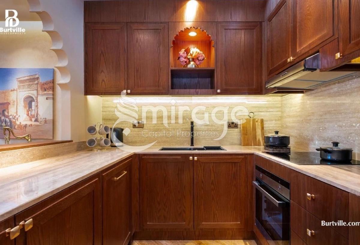 Elegant 3BR Upgraded to 4BR | Duplex | Prime Area-3-3