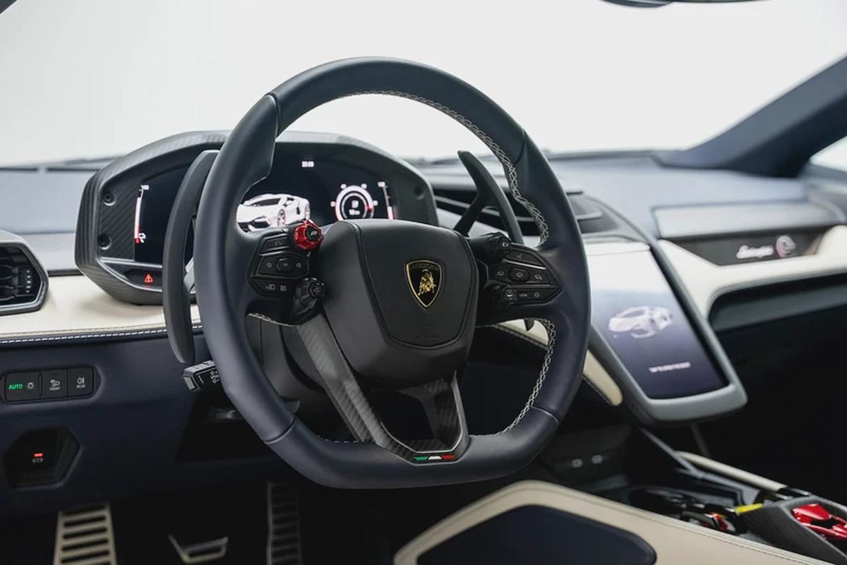 2024 LAMBORGHINI REVUELTO – FULL CARBON FIBER, STUNNING SPEC, MAIN DEALER WARRANTY SERVICE-8-8